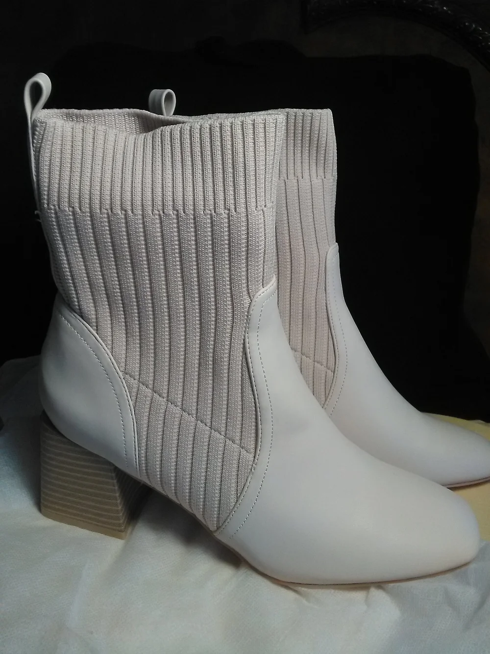 NIBAG BOUTIQUE FASHION Women’s Cream Knit Ankle Boots STRETCH SZ. 7.5 SEXY